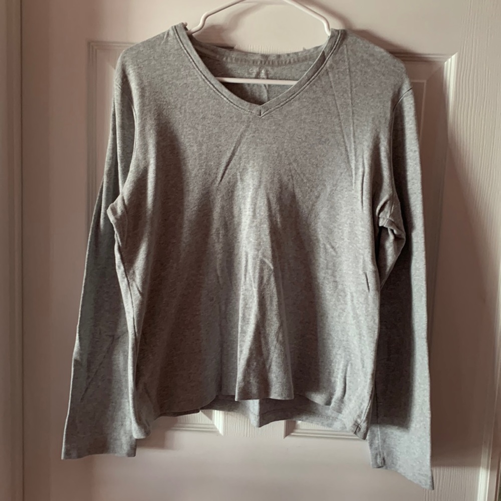 Long sleeve small v neck from Cherokee